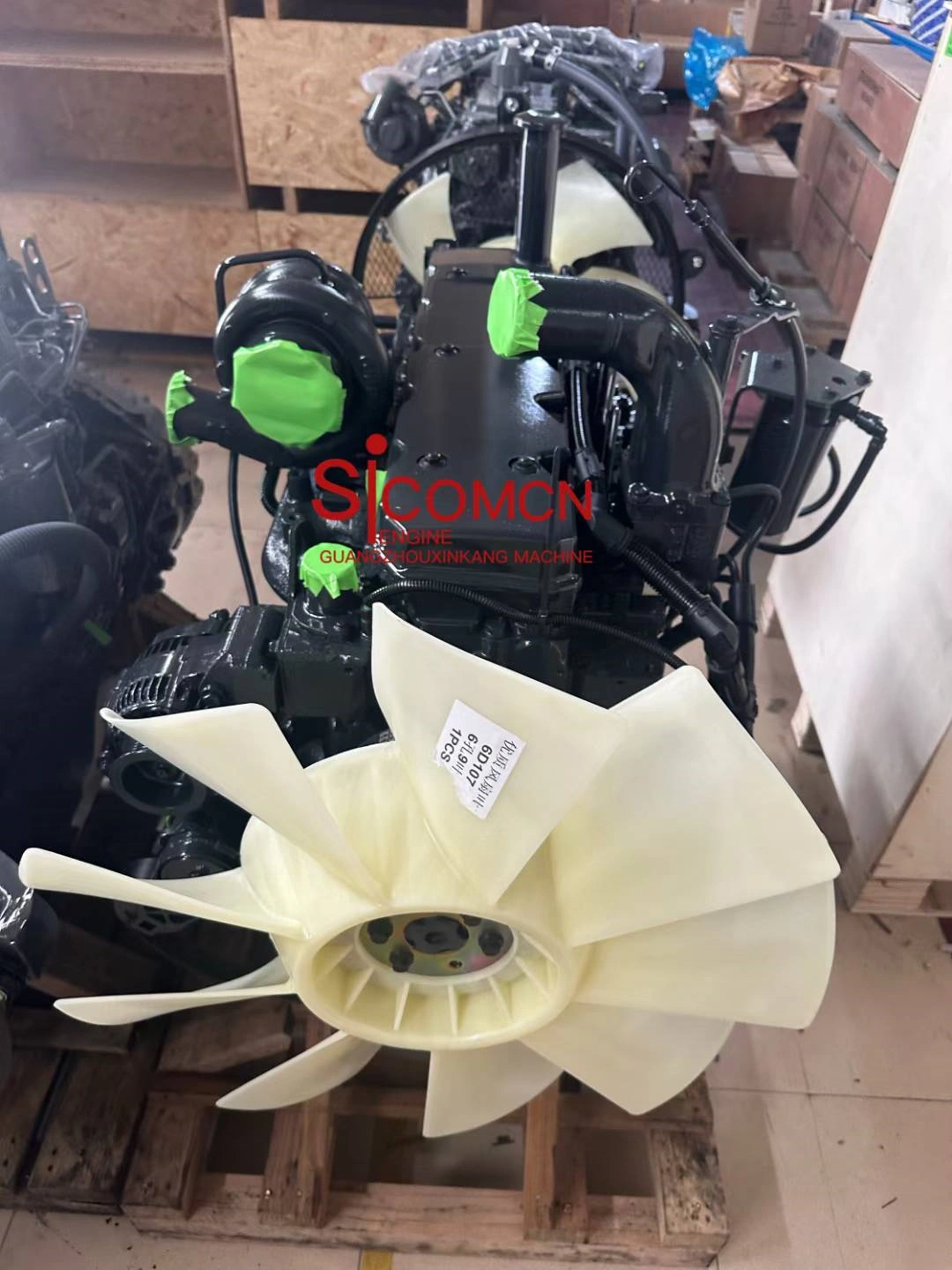 Komatsu 6D107 engine block and rebuilt diesel engine structure details